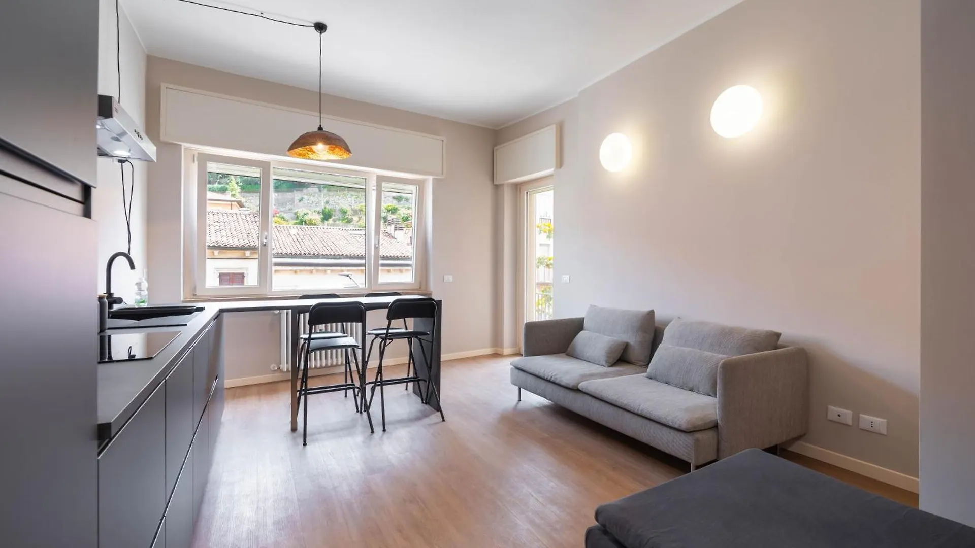 Nino Bixio Apartment location